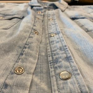 Levi’s Snap Button Down Denim